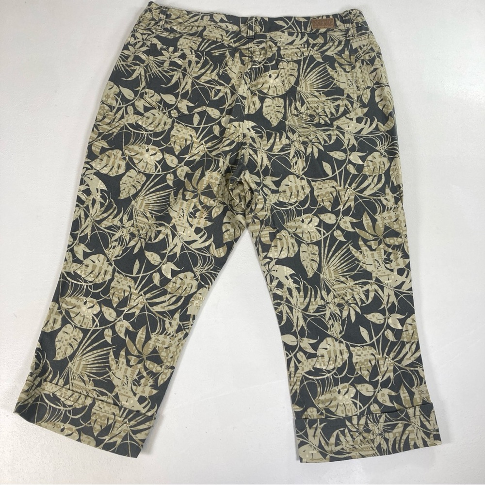 Bandolino Mandie Womens Grey/Yellow Capri Pants Size 14 Print Hawaiian Tropical - Picture 16 of 16